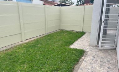 VENTA DE DEPTO P/BAJA CON PATIO/apto credito