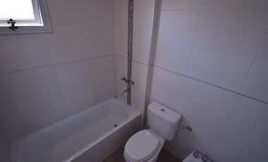 VENTA DPTO 2 AMB CON COCHERA QUILMES CENTRO