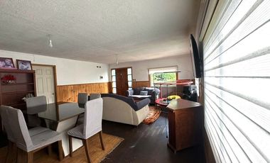 Venta Casa y Cabaña en Villarrica, 6 habs, 4 baños