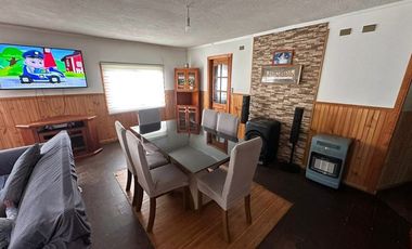 Venta Casa y Cabaña en Villarrica, 6 habs, 4 baños