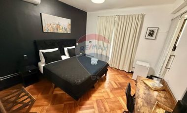 Hotel en Providencia. 11 habitaciones, 15 baños.