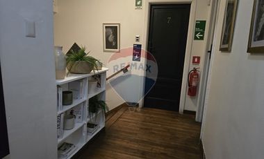 Hotel en Providencia. 11 habitaciones, 15 baños.