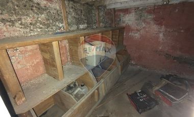 Casona con GRAN POTENCIAL PARA REMODELAR