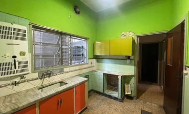 Venta PH 3 ambientes Villa Domínico con Cochera