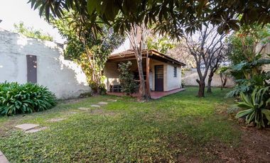CASA 5 AMB LOTE PROPIO JARDÍN QUINCHO COCHERA