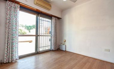 CASA 5 AMB LOTE PROPIO JARDÍN QUINCHO COCHERA
