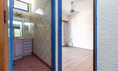 CASA 5 AMB LOTE PROPIO JARDÍN QUINCHO COCHERA