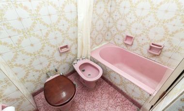 CASA 5 AMB LOTE PROPIO JARDÍN QUINCHO COCHERA