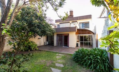 CASA 5 AMB LOTE PROPIO JARDÍN QUINCHO COCHERA