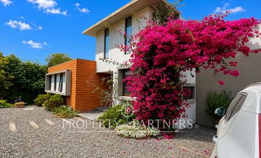ARRIENDO POR DIA VACACIONES INVIERNO- ENERO 2027 Exquisita casa a pasos de la playa