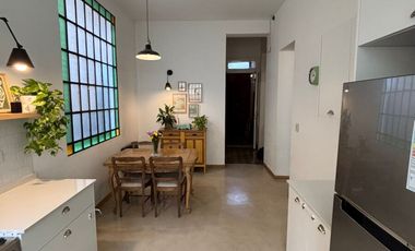 VENTA PH AL FRENTE ESTILO CLASICO RECICLADO RECIENTEMENTE Y EN MUY BUEN ESTADO