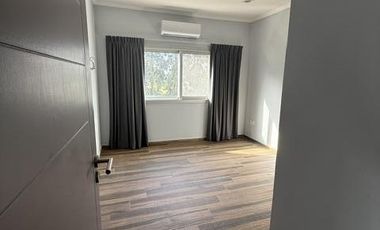 Casa 5 ambientes con pileta en alquiler - Las Golondrinas