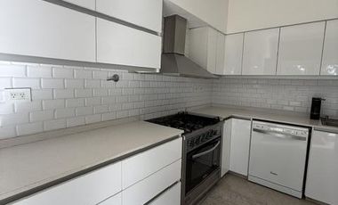 Casa 5 ambientes con pileta en alquiler - Las Golondrinas