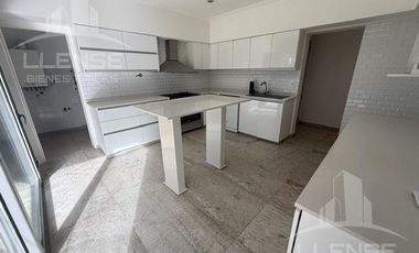 Casa 5 ambientes con pileta en alquiler - Las Golondrinas