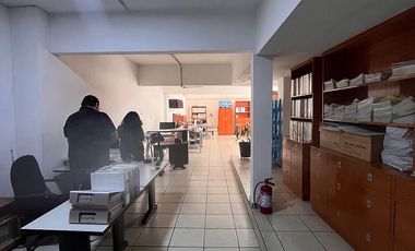 Edificio de +3,000 m² con Salones de Eventos y Oficinas | Santa María