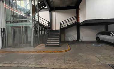 Edificio de +3,000 m² con Salones de Eventos y Oficinas | Santa María