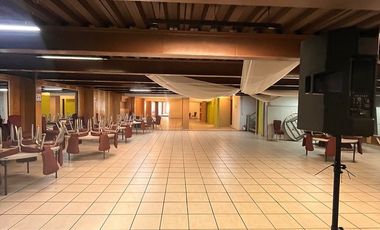 Edificio de +3,000 m² con Salones de Eventos y Oficinas | Santa María