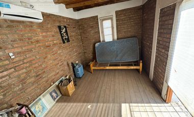 Casa Rawson limite con Santa Lucia