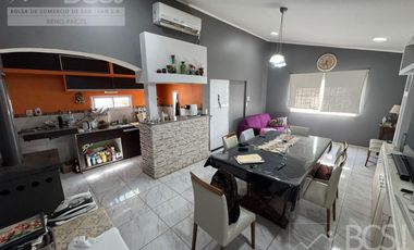 Casa Rawson limite con Santa Lucia