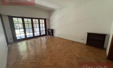 Luminosa y amplia casa en excelente entorno proximo estacion Acassuso