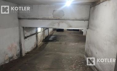 6 cocheras en Block o Deposito a metros de Plaza Bynon