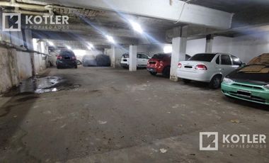 6 cocheras en Block o Deposito a metros de Plaza Bynon