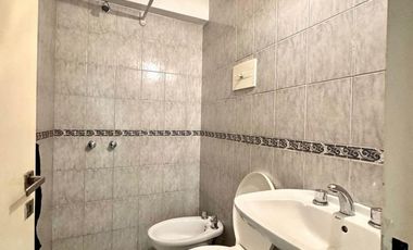 Venta Departamento con local de uso profesional Centro Rosario