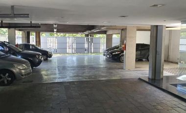 VENTA COCHERA EN ACASSUSO EN PB