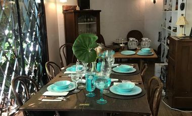 Casa en venta en centro de Adrogue 3 ambientes apto uso profesional con pileta