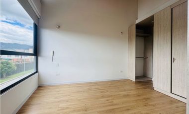 Arriendo casa campestre de dos niveles en conjunto en Cajica.