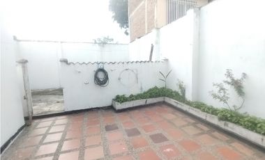 CASA EN VENTA EN PALMIRA BARRIO NUEVO ESPACIOSA CASA COLONIAL