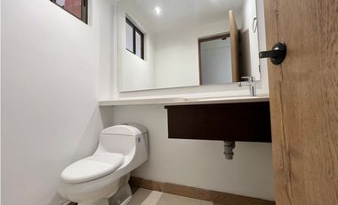 CASA EN ARRIENDO SECTOR LOMA DEL ATRAVEZADO - ENVIGADO