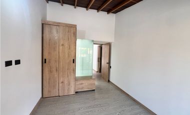 CASA EN ARRIENDO SECTOR LOMA DEL ATRAVEZADO - ENVIGADO