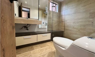CASA EN ARRIENDO SECTOR LOMA DEL ATRAVEZADO - ENVIGADO