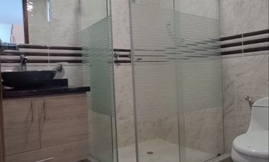 Casa Unifamiliar Piso 3 en Ciudad Jardin, Sur, Cali, Colombia