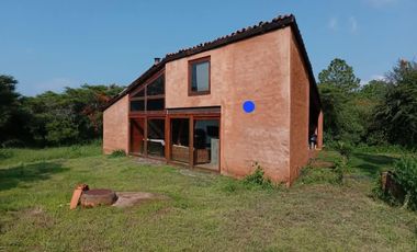 Hermosa Casa en Venta Atemajac de Brizuela, Terreno de 1089.70