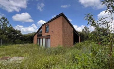 Hermosa Casa en Venta Atemajac de Brizuela, Terreno de 1089.70