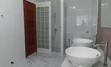 Luxury mansion in fenced community, Khao Yai