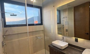 Casa en Renta Amueblada Altozano, Terraza, AC en Recámaras