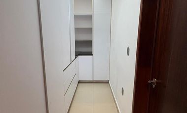 Casa en Renta Juriquilla Amueblada, Recámara o Estudio P/B, Amplio Jardín