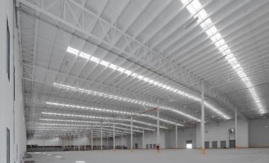 Bodega en renta de 3,300 m2 en Querétaro