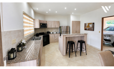 Casa Amoblada en Venta en Boquete Country Club | Boquete