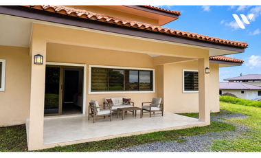 Casa Amoblada en Venta en Boquete Country Club | Boquete