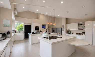 Casa en Venta y Alquiler en Dos Mares