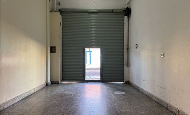 LAVALLOL 1323, entre Alvear y Jofré, Isidro Casanova
