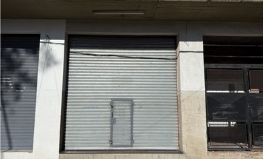 LAVALLOL 1128, Local 2, entre Edison y Esquiro, Isidro Casanova