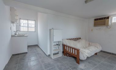 VENTA DEPTO DUPLEX 8 AMBIENTES RECOLETA A RECICLAR