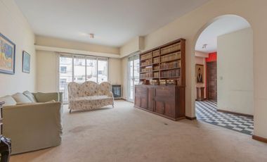 VENTA DEPTO DUPLEX 8 AMBIENTES RECOLETA A RECICLAR
