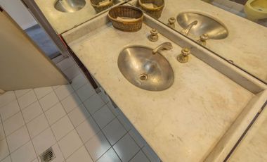 VENTA DEPTO DUPLEX 8 AMBIENTES RECOLETA A RECICLAR