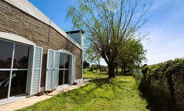 VENTA DE CASA EN CORONDA CON GRAN TERRENO